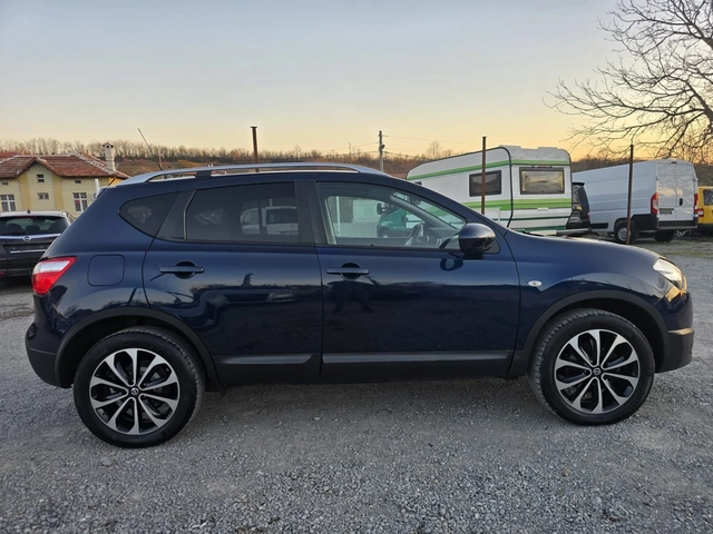 Nissan Qashqai 2.0i 141K.C. / 4X4 / АВТОМАТ / НАВИ / КЛИМАТРОНИК - автомобили, коли, обяви за нови и употребявани 5