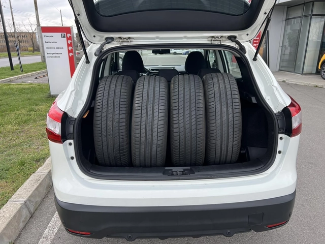 Nissan Qashqai 1.2 DiGT - автомобили, коли, обяви за нови и употребявани 8
