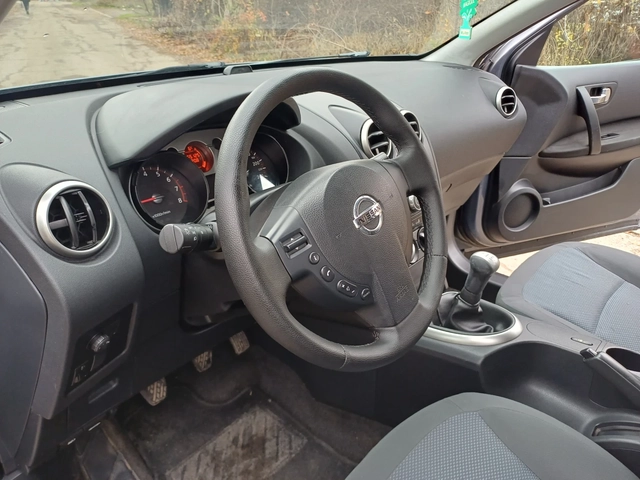 Nissan Qashqai 1.6 i 16v - автомобили, коли, обяви за нови и употребявани 9