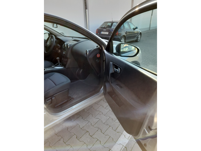 Nissan Qashqai J 10 - автомобили, коли, обяви за нови и употребявани 4