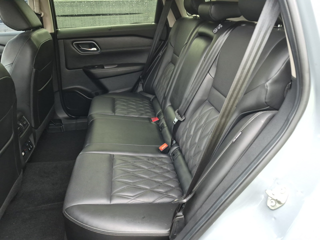 Nissan Rogue 1.5L 3cyl AWD - автомобили, коли, обяви за нови и употребявани 13