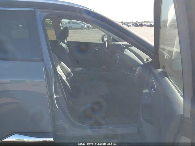 Nissan Rogue PLATINUM FWD - автомобили, коли, обяви за нови и употребявани 3