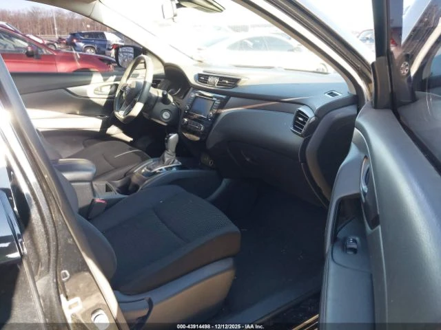 Nissan Rogue SPORT 4X4 - автомобили, коли, обяви за нови и употребявани 4