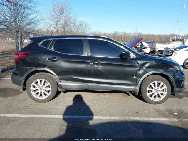 Nissan Rogue SPORT 4X4 - автомобили, коли, обяви за нови и употребявани 5