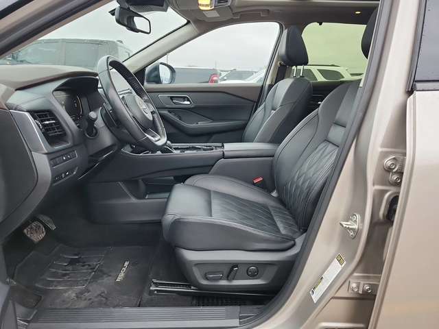 Nissan Rogue PLATINUM* 360view* Bose* Moonroof* Motion-Activate - автомобили, коли, обяви за нови и употребявани 5