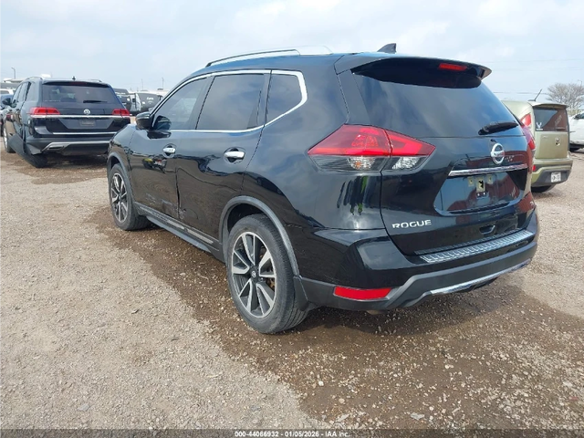 Nissan Rogue ПОДГРЕВ* BOSE* ПАНО* КАМЕРА* - автомобили, коли, обяви за нови и употребявани 3
