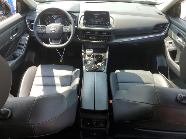Nissan Rogue SV| КАМЕРА| BLIND SPOT| КОЖЕН САЛОН - автомобили, коли, обяви за нови и употребявани 7