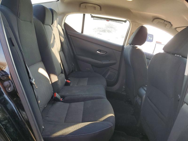 Nissan Sentra 2.0L 4 Front-wheel Drive - автомобили, коли, обяви за нови и употребявани 9