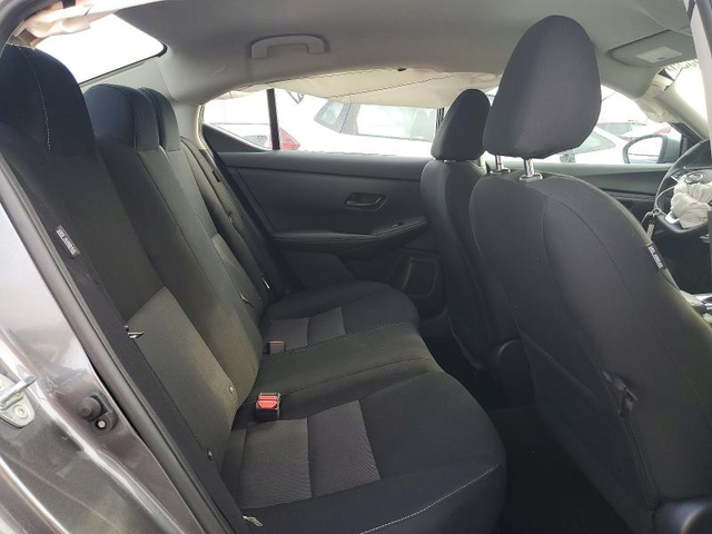 Nissan Sentra 2.0L 4 Front-wheel Drive - автомобили, коли, обяви за нови и употребявани 9