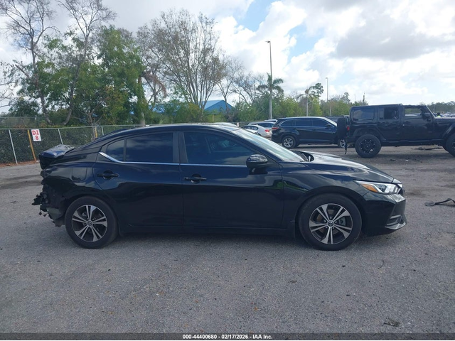 NISSAN Sentra 2.0L I-4 DI, DOHC, VVT, 149HP Front Wheel Drive - автомобили, коли, обяви за нови и употребявани 13