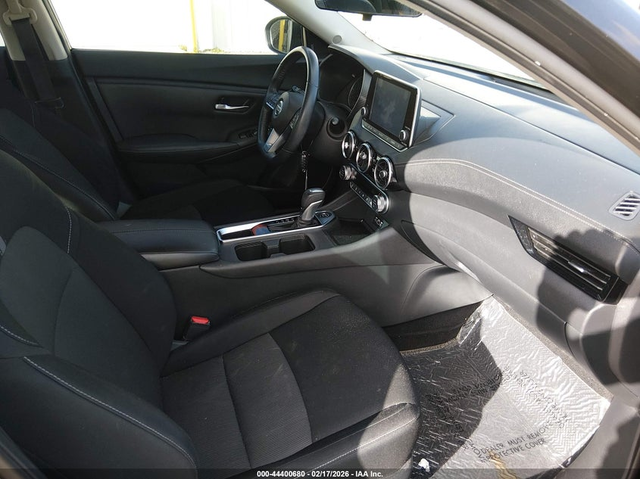 NISSAN Sentra 2.0L I-4 DI, DOHC, VVT, 149HP Front Wheel Drive - автомобили, коли, обяви за нови и употребявани 4