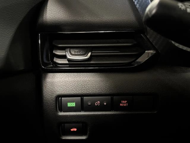 Nissan Sentra SV CVT|ALLOYS|ECOMODE|BACKUPCAM|HEATEDSEATS|SATRAD Front Wheel Drive - автомобили, коли, обяви за нови и употребявани 12