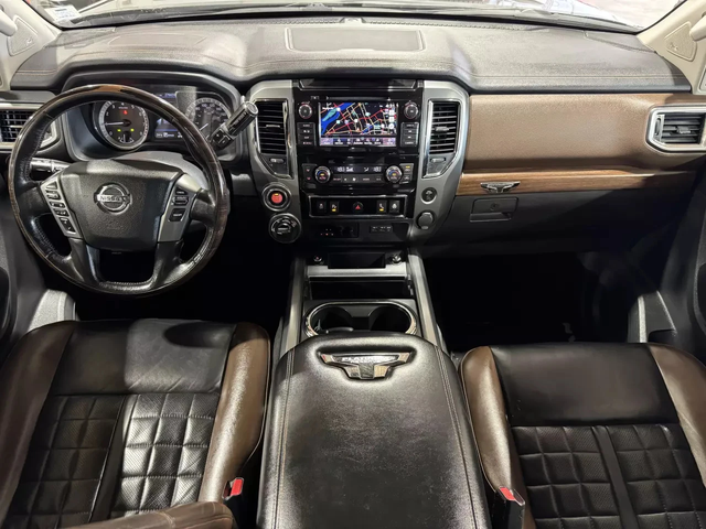 Nissan Titan crew cab 2019| PLATINUM| V8| 360| CARPLAY| - автомобили, коли, обяви за нови и употребявани 4