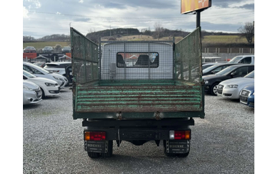 Nissan Trade 2.8D - автомобили, коли, обяви за нови и употребявани 7