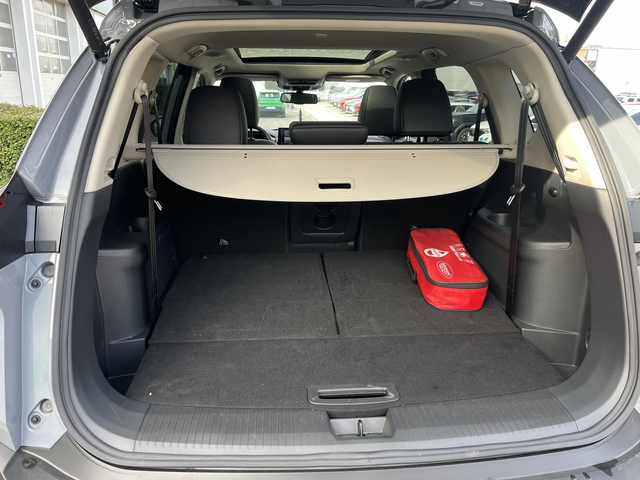 Nissan X-Trail 1.5 DDT  M-CVT N-CONNECTA 7 seats - автомобили, коли, обяви за нови и употребявани 6