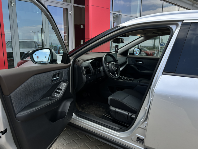 Nissan X-Trail 1.5 DDT N-Connecta A/T 7 местен - автомобили, коли, обяви за нови и употребявани 3