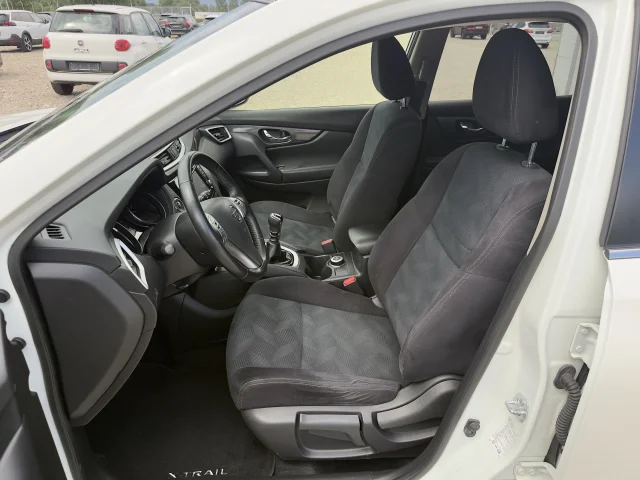 Nissan X-Trail 1.6 dCi (130 кс) 4x4 - автомобили, коли, обяви за нови и употребявани 8