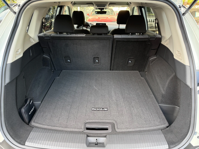 Nissan X-trail SV AWD - автомобили, коли, обяви за нови и употребявани 16