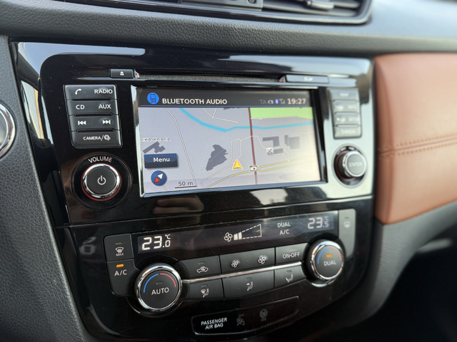 Nissan X-trail 2.0 D 4x4 177кс Оранжев Салон - автомобили, коли, обяви за нови и употребявани 12