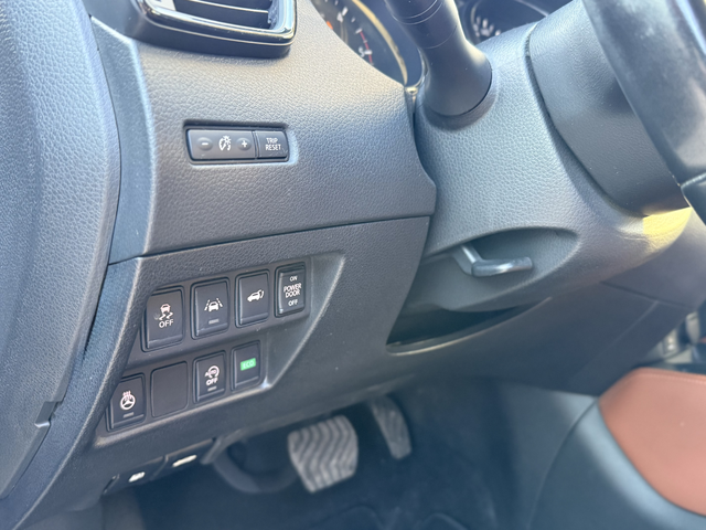 Nissan X-trail 2.0 D 4x4 177кс Оранжев Салон - автомобили, коли, обяви за нови и употребявани 15