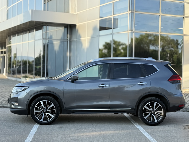 Nissan X-trail 2.0 D 4x4 177кс Оранжев Салон - автомобили, коли, обяви за нови и употребявани 3