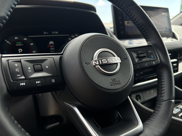 Nissan X-Trail E-4orce Tekna Plus 4x4 - автомобили, коли, обяви за нови и употребявани 3