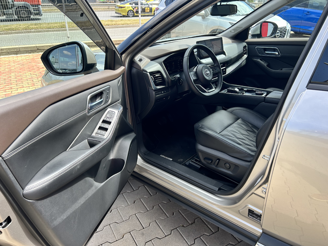 Nissan X-Trail E-4orce Tekna Plus 4x4 - автомобили, коли, обяви за нови и употребявани 5
