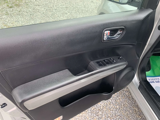 Nissan X-trail Nissan X-trail 2.5i/17k.c - автомобили, коли, обяви за нови и употребявани 16