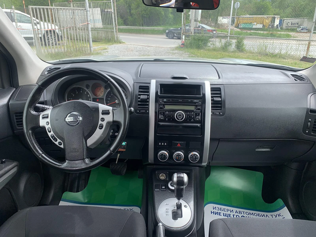 Nissan X-trail Nissan X-trail 2.5i/17k.c - автомобили, коли, обяви за нови и употребявани 17