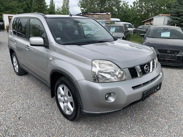Nissan X-trail Nissan X-trail 2.5i/17k.c - автомобили, коли, обяви за нови и употребявани 2