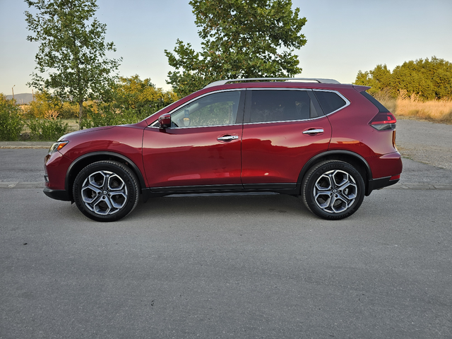 Nissan X-trail Rogue 2.5 SV AWD - автомобили, коли, обяви за нови и употребявани 1