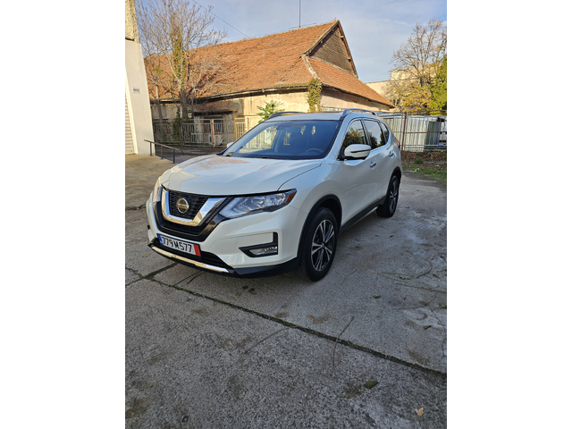Nissan X-trail Rogue 2.5 SV AWD Панорама KeyLess - автомобили, коли, обяви за нови и употребявани 0