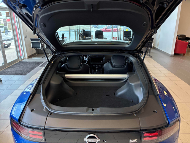 Nissan Z 3.0L 6cyl RWD - автомобили, коли, обяви за нови и употребявани 12