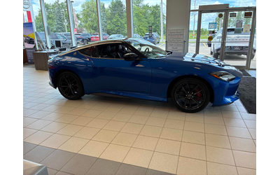 nissan-z-3-0l-6cyl-rwd - 2