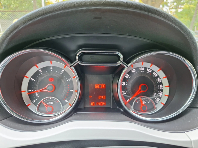 Opel Adam 1,4 - автомобили, коли, обяви за нови и употребявани 13