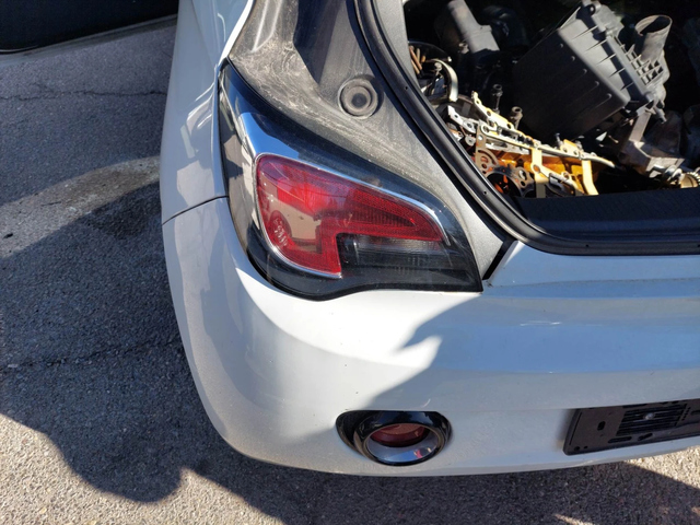 Opel Adam 1,2i - автомобили, коли, обяви за нови и употребявани 4