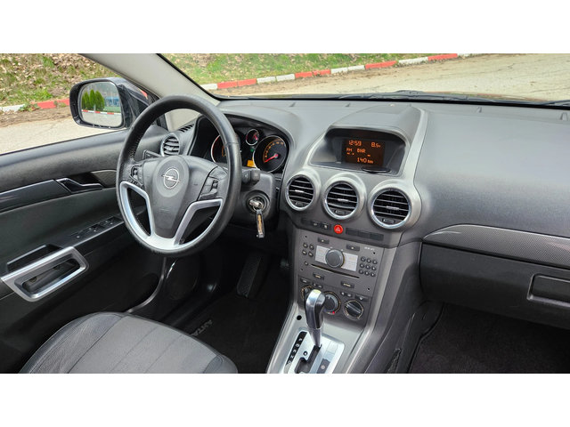 Opel Antara 2.0 Cdti Cosmo/Avtomat/Koja/4x4 - автомобили, коли, обяви за нови и употребявани 9