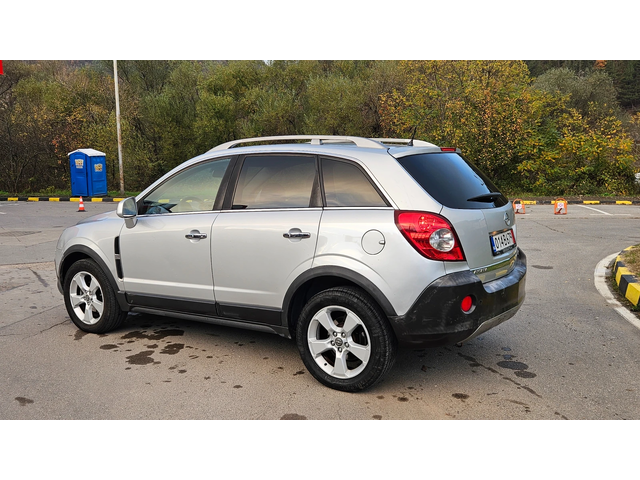 Opel Antara 2.0 AVTOM/KOJA/4X4 - автомобили, коли, обяви за нови и употребявани 2