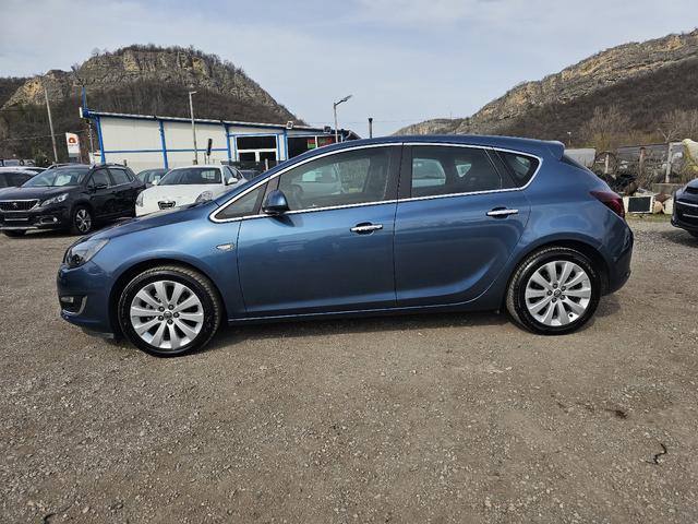 Opel Astra 1.4i -turbo - автомобили, коли, обяви за нови и употребявани 2