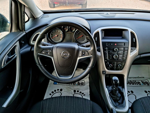 Opel Astra 1.6i Metan Evro 5 - автомобили, коли, обяви за нови и употребявани 11