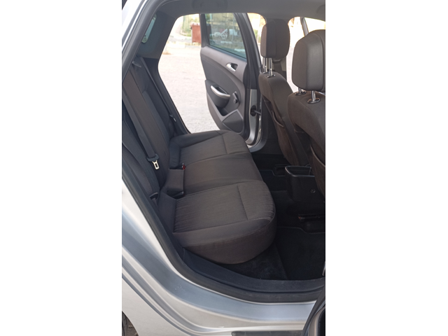 Opel Astra 1.7cdti - автомобили, коли, обяви за нови и употребявани 9