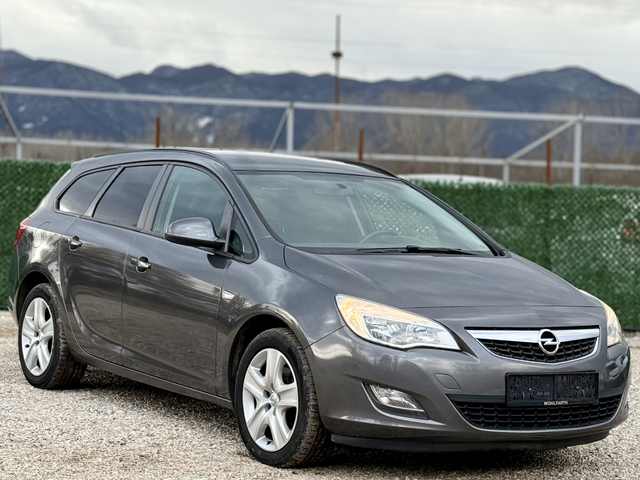 Opel Astra 1.7CDTi EURO 5 - автомобили, коли, обяви за нови и употребявани 0