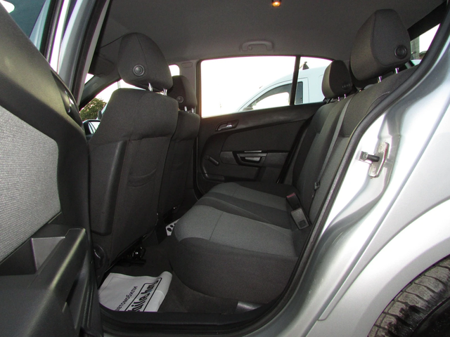 Opel Astra 1.7CDTi EURO4 - автомобили, коли, обяви за нови и употребявани 7