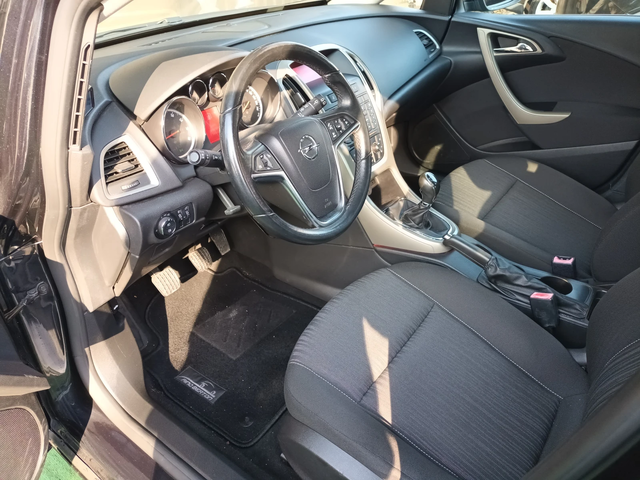Opel Astra 1.4/100к.с./КЛИМАТРОНИК - автомобили, коли, обяви за нови и употребявани 5