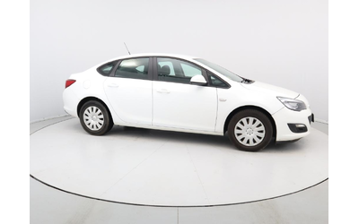 Opel Astra - автомобили, коли, обяви за нови и употребявани 8