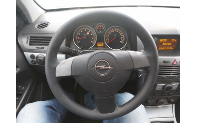 Opel Astra 1, 6i 105ps - автомобили, коли, обяви за нови и употребявани 6