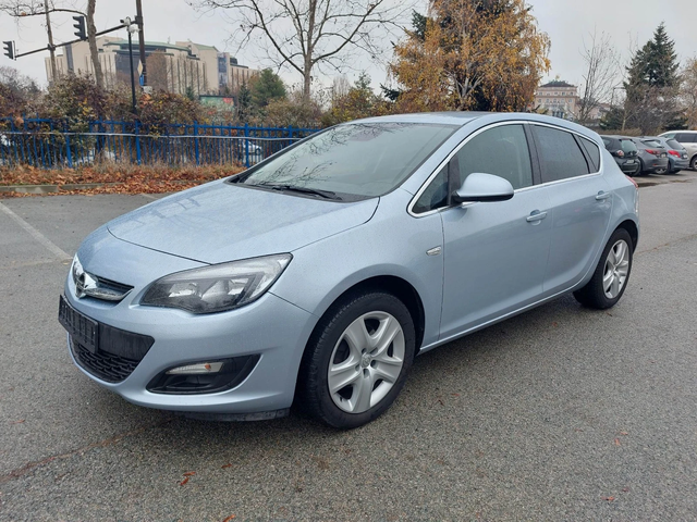 Opel Astra 1, 6D  FACELIFT - автомобили, коли, обяви за нови и употребявани 0