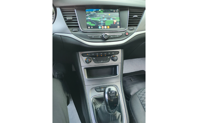 Opel Astra Sports Tourer - автомобили, коли, обяви за нови и употребявани 7