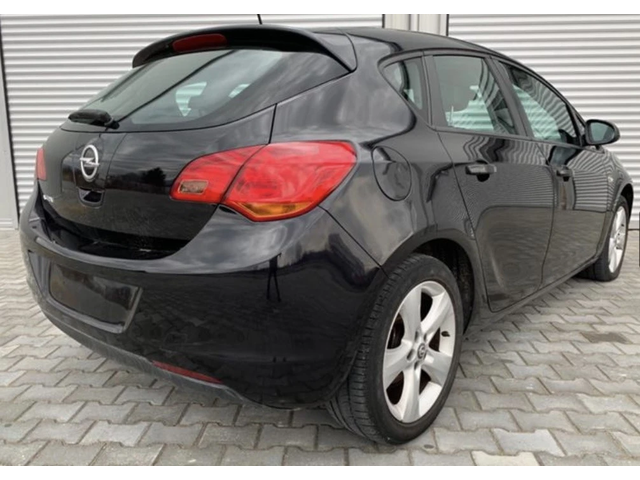 Opel Astra 1, 4i клима, мулти, ел.пакет, борд, евро5 - автомобили, коли, обяви за нови и употребявани 4