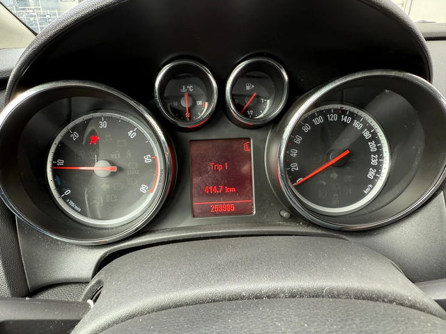 Opel Astra 1, 7CDTI+ 110kc+ Euro5+ Климатик - автомобили, коли, обяви за нови и употребявани 13